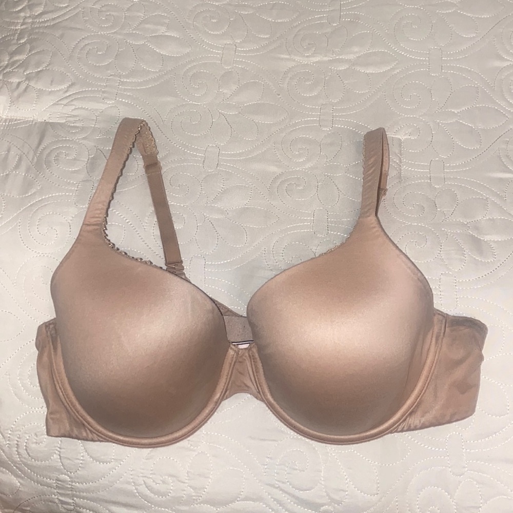 Body by Victoria zines Perfect Coverage Size 36C